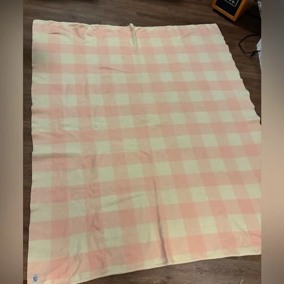VTG Grandholm 100% Wool Pink and Cream Check Blanket Made in Scotland 68x74” EUC - Picture 2 of 6